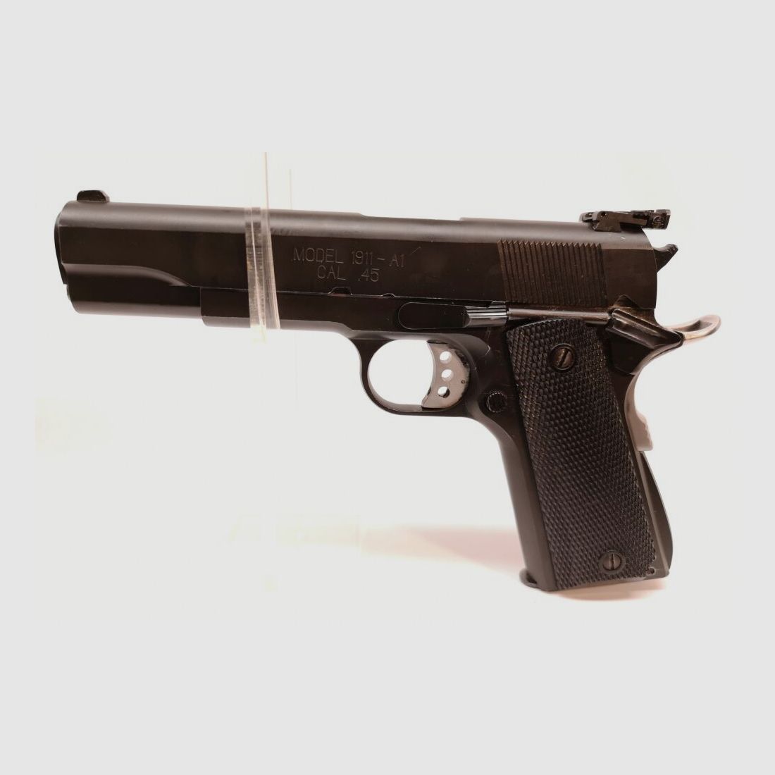 Springfield 1911-A1, reichhaltiges Zubehör