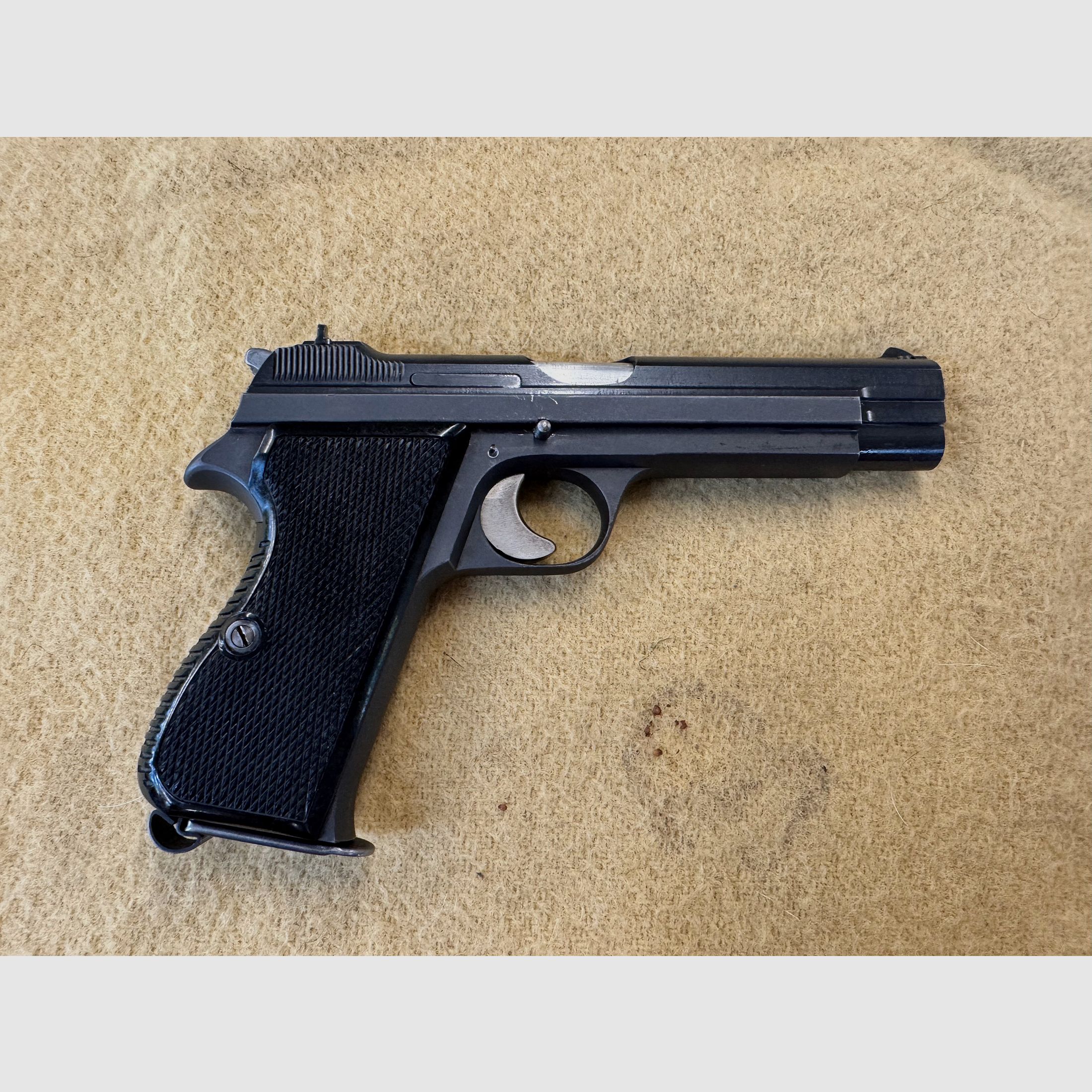 SIG P210 Schweizer Armee Pistole 9mm