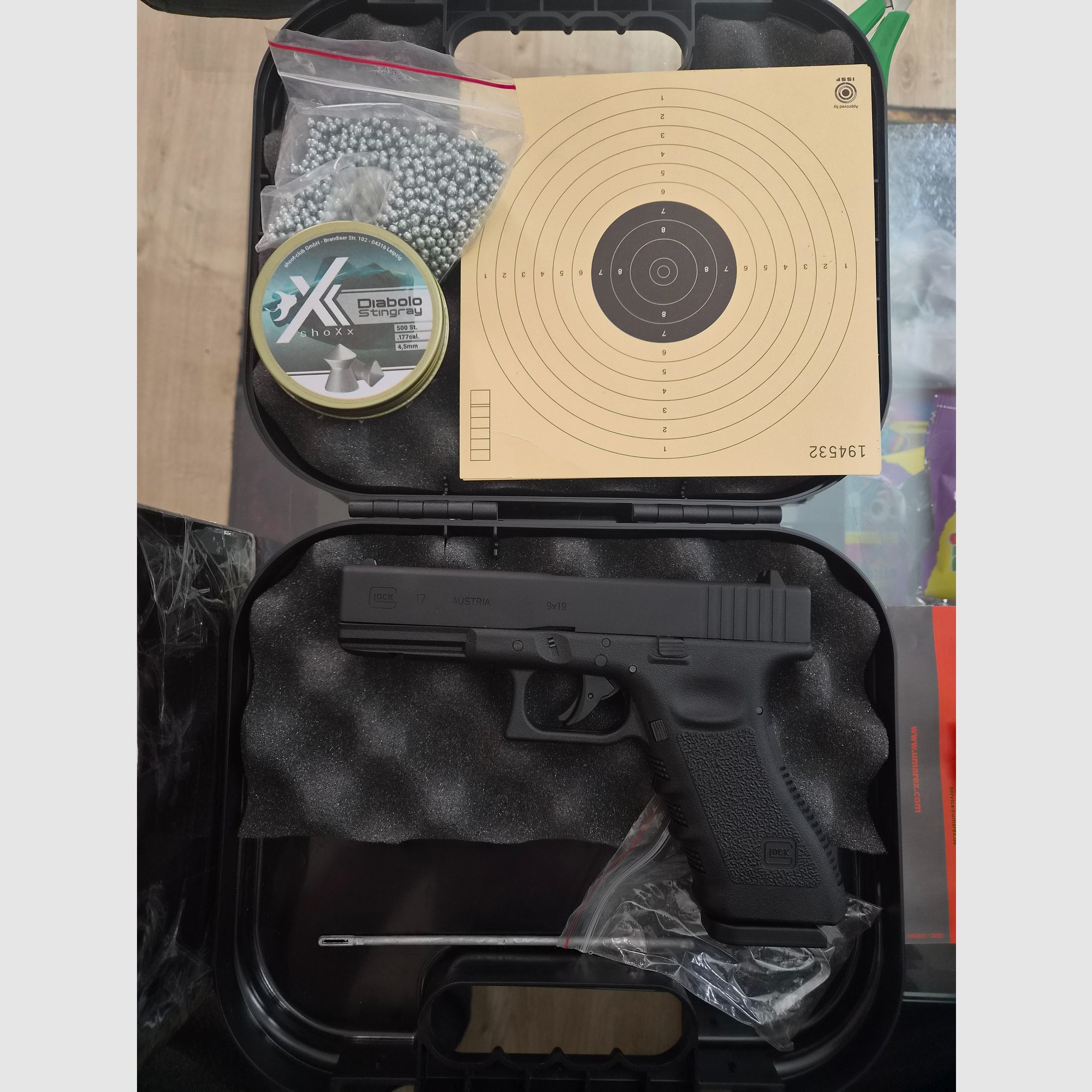 Glock 17 Co2 pistol caliber 4.5 mm steel BB / Diabolo blowback, image 4 of 4