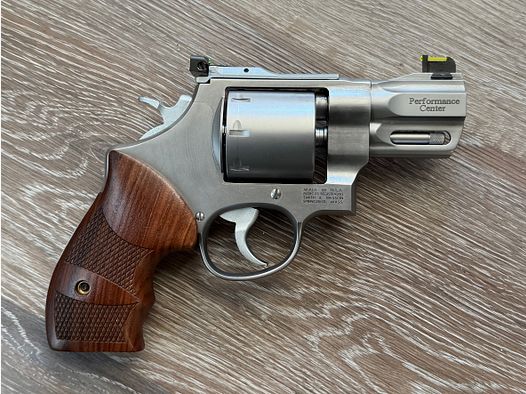 Smith & Wesson 627 PERFORMANCE CENTER  .357 
