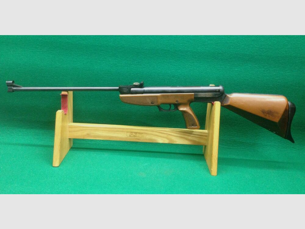 GAMO	 Luftgewehr Modell "GAMO-68"