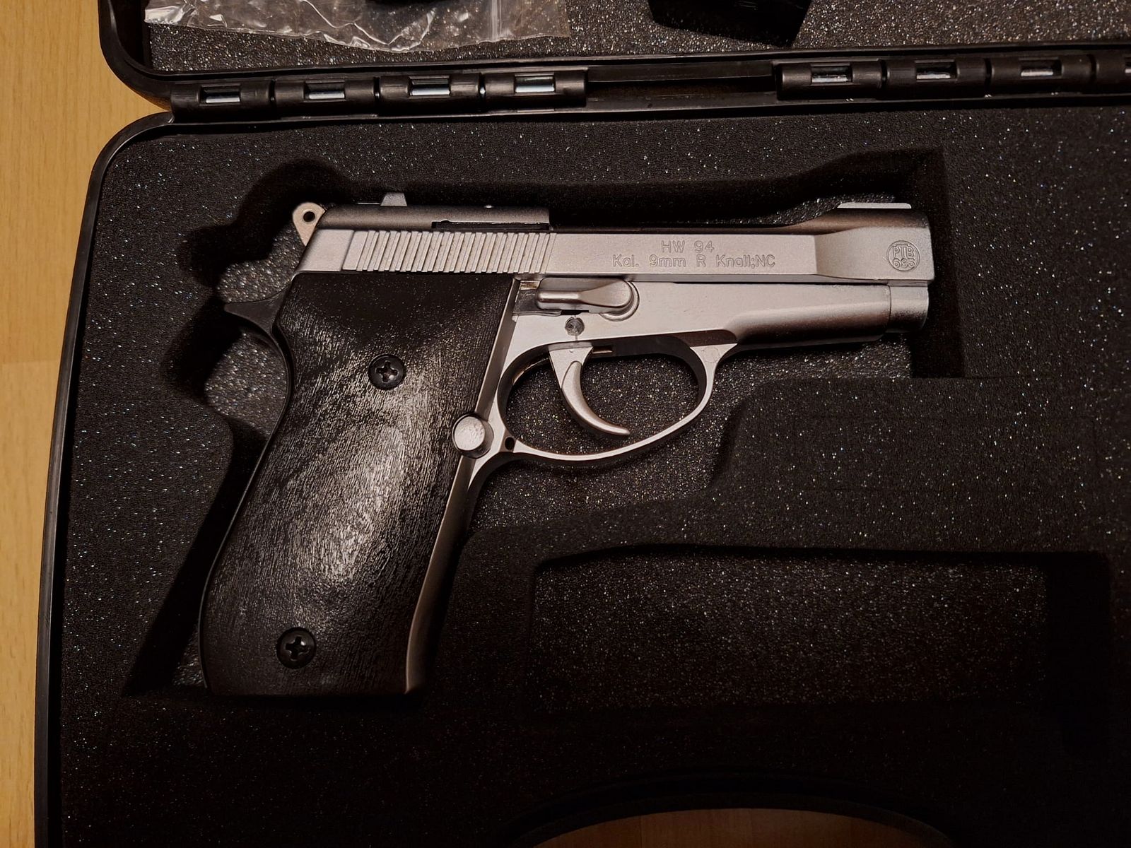 Weihrauch HW 94 Schreckschuss Pistole vernickelt in 9mm R.K. PTB 695