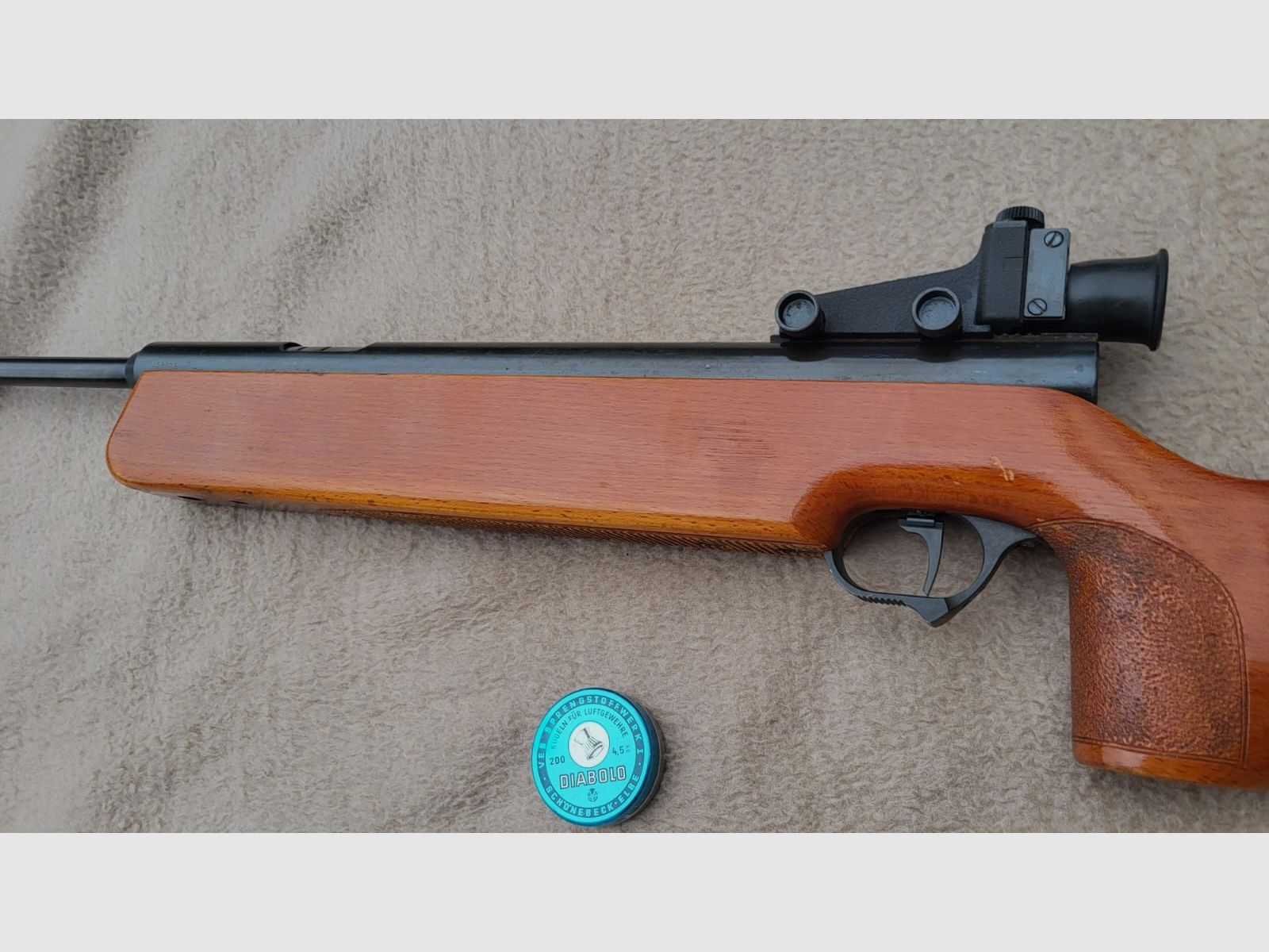 DDR Luftgewehr aus Suhl Seitenpanner Haenel 312