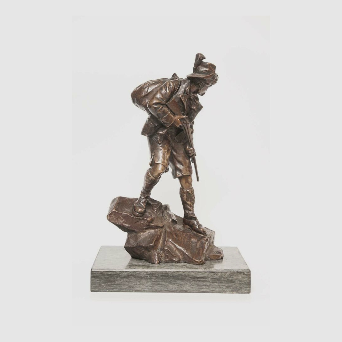 Oskar Hertel bronze casting hunter sculpture
