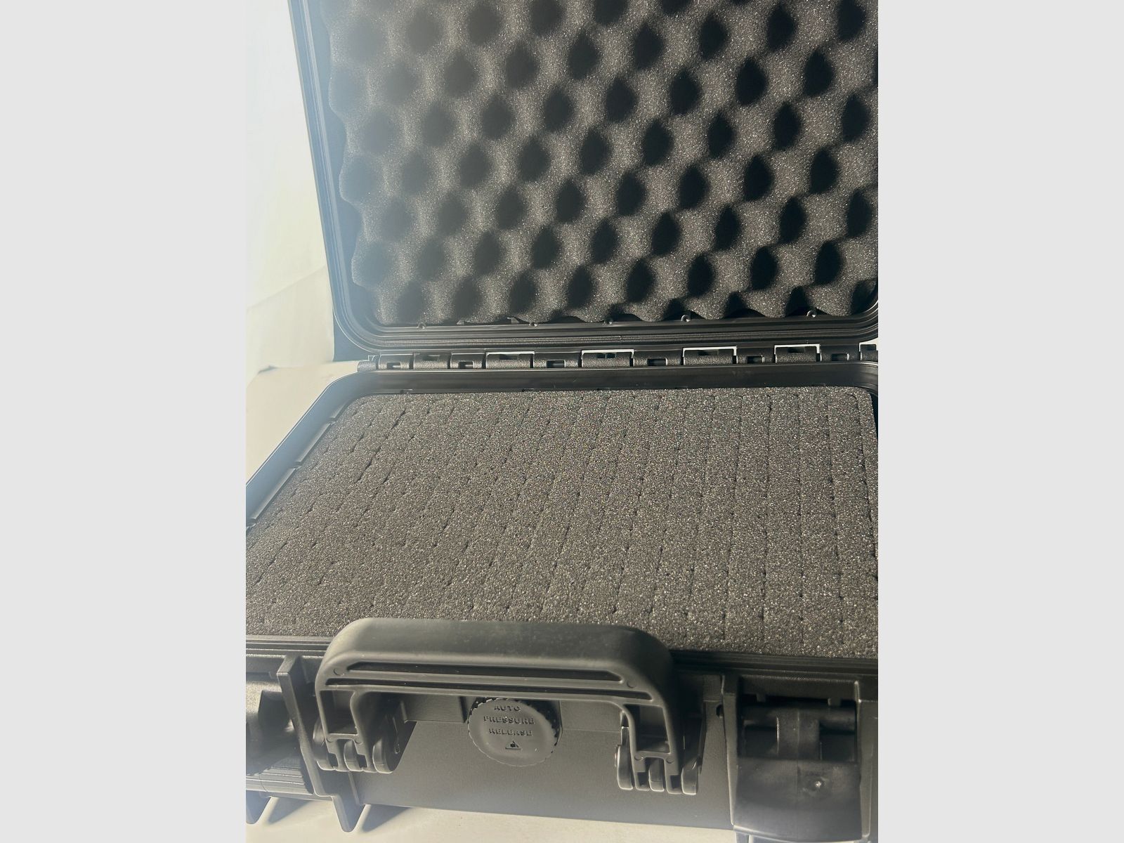 MAK-CASE 300 - Staub- und wasserdicht, IP67