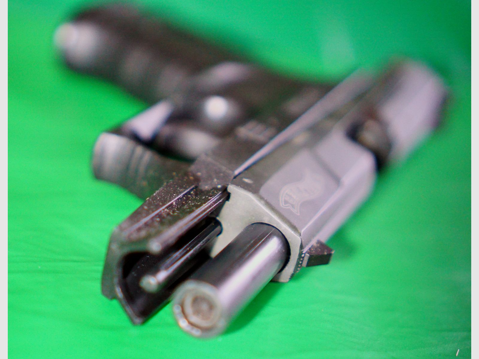 Walther P99 blank firing pistol 9mm P.A.K. (PTB 637) with pancake holster