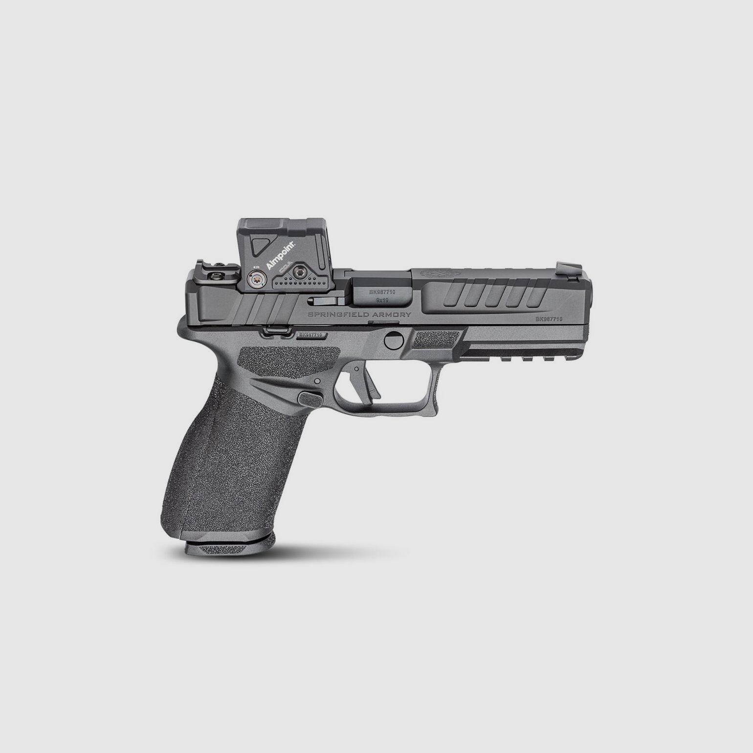 Pistolet Springfield Armory ECHELON 4.5F avec AIMPOINT COA cal 9x19 chargeurs 17 et 20 coups