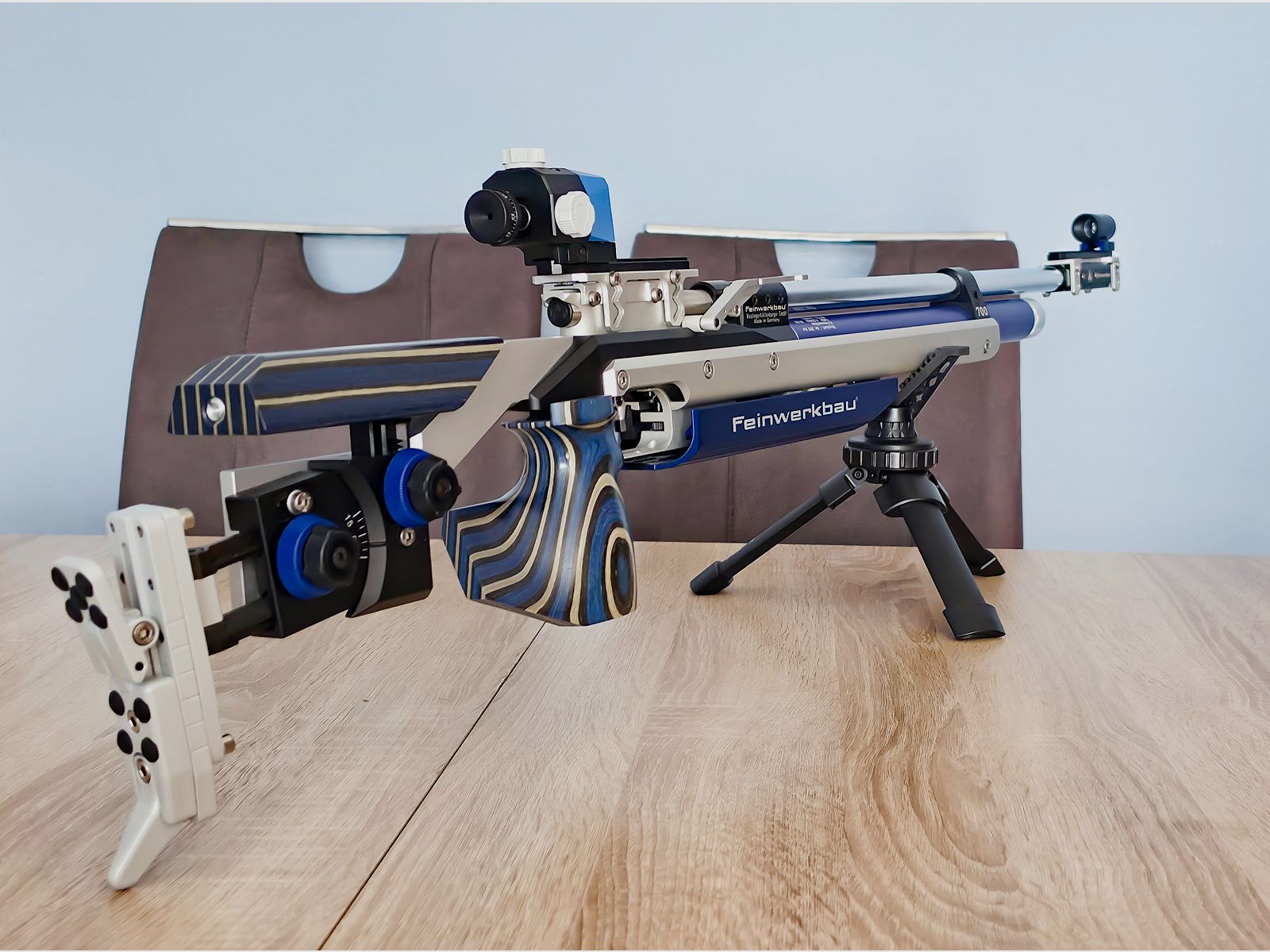 Feinwerkbau 700 Alu Matchluftgewehr – Komplettset z amunicją meczową i bogatym wyposażeniem