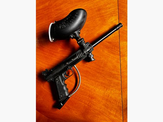 Tippmann Model 98 mit VL 200 Hopper