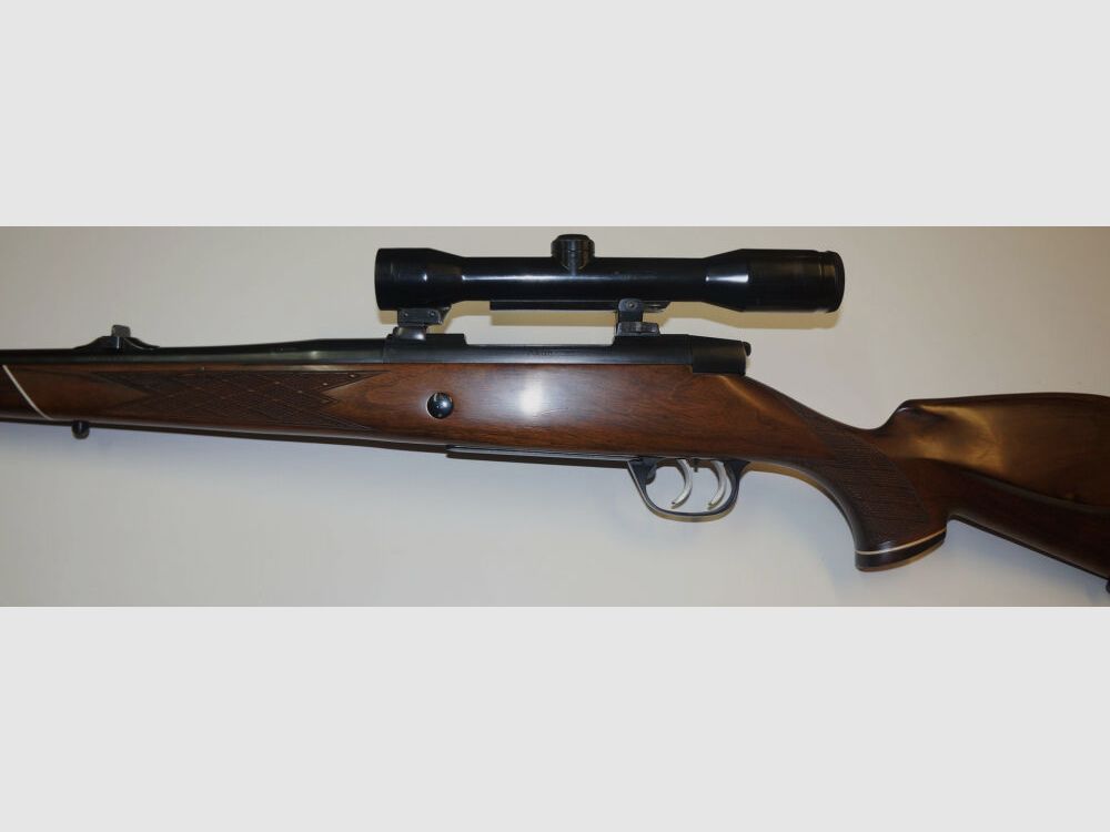 AKAH mit Carl Zeiss Zielfernrohr Diatal