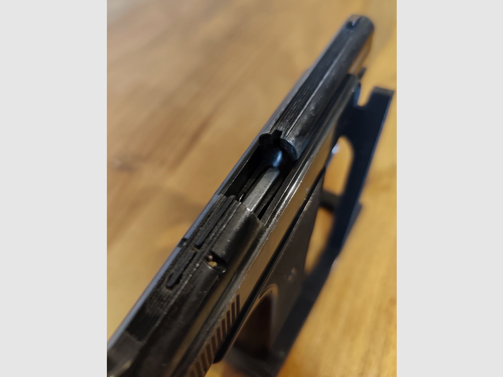 RECK Protector Automatik Mod.G5 PTB 387 Kaliber 8mm +10 Schoten CS Gas van Umarex