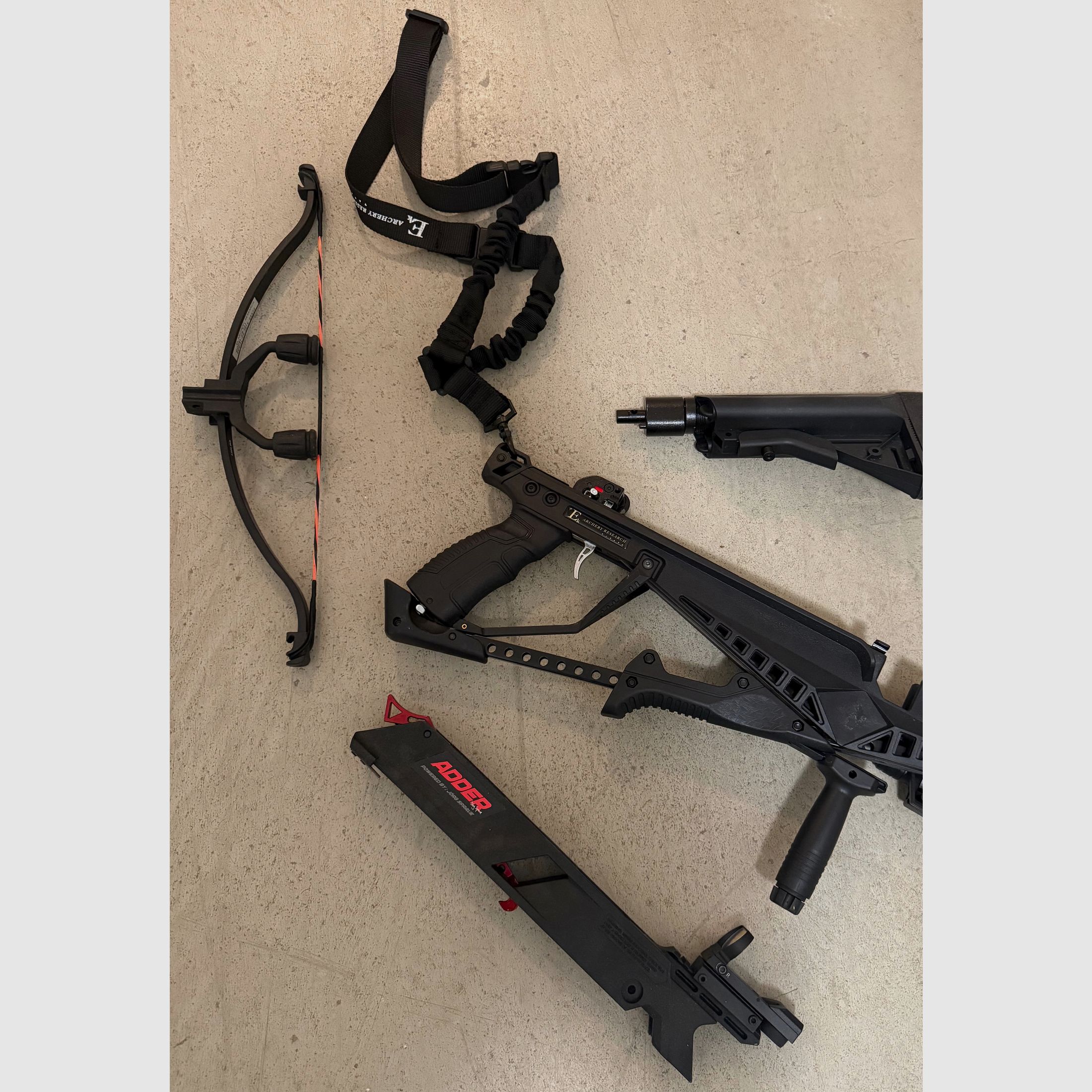 EK Archery Cobra System R-Serie Adder herlaad kruisboog – Top conditie incl. accessoires
