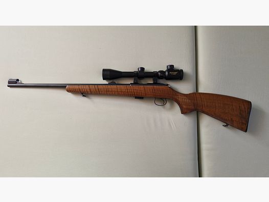 KK bolt-action rifle CZ ZKM 455 Luxus .22lfb with scope (red dot) and aluminum transport case all like new