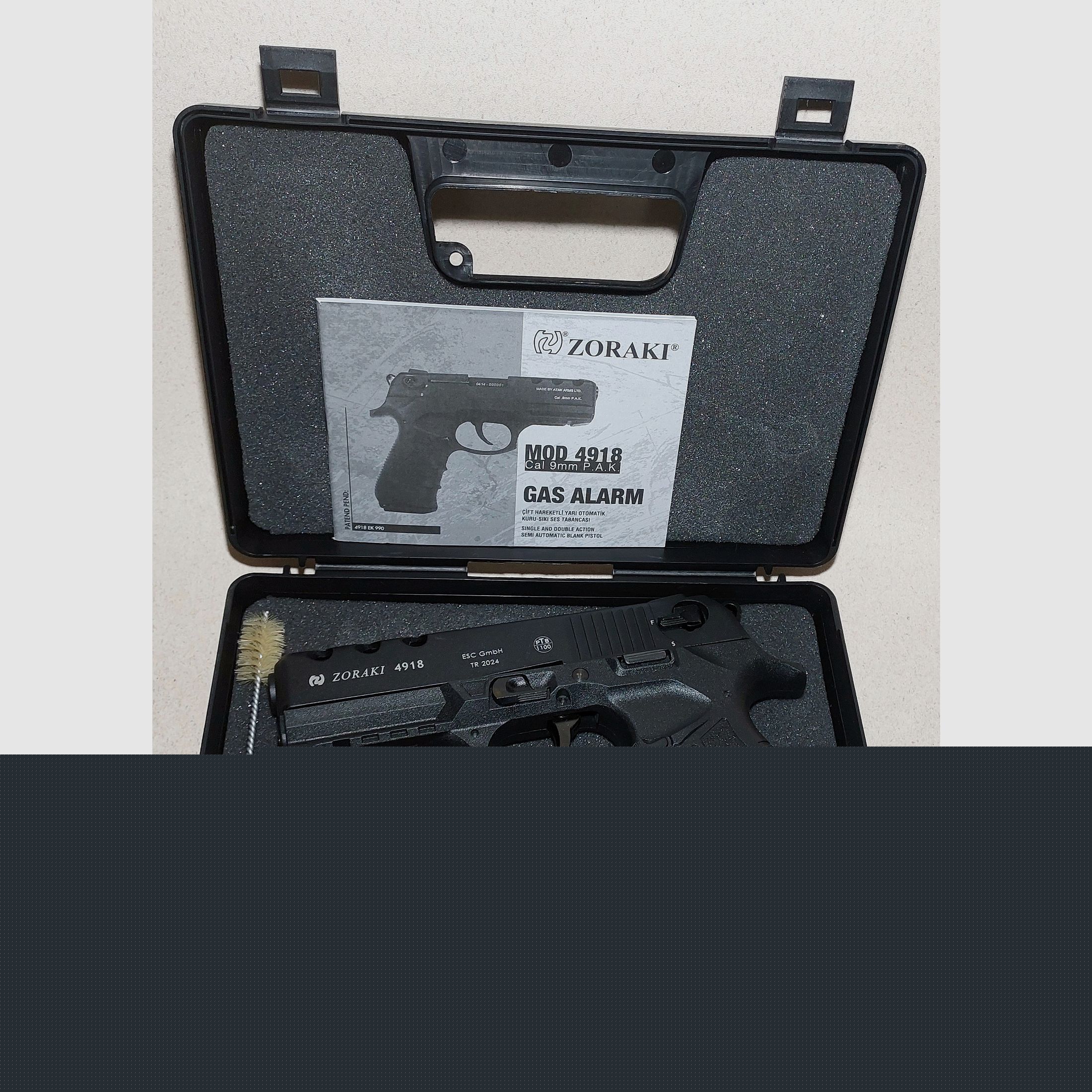 Zoraki 4918 Schreckschuspistole Kal. 9mm P.A.K. (PTB 1110) schwarz  neuwertig!