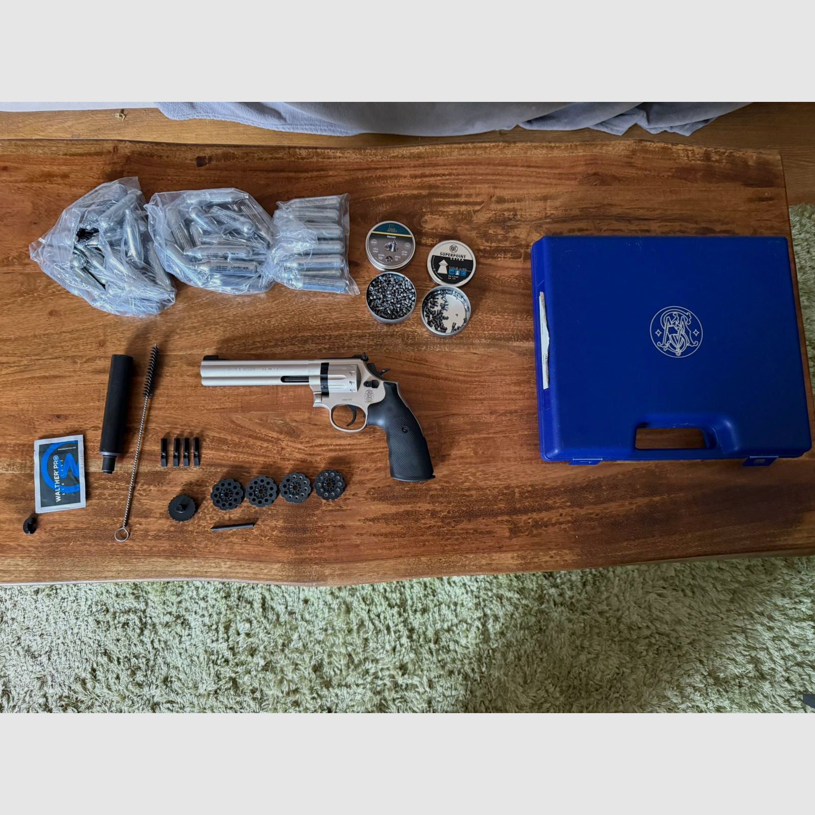 Revolver Co2 UMAREX Smith & Wesson 686 - 6 pollici Nickel 4,5 mm Diabolo