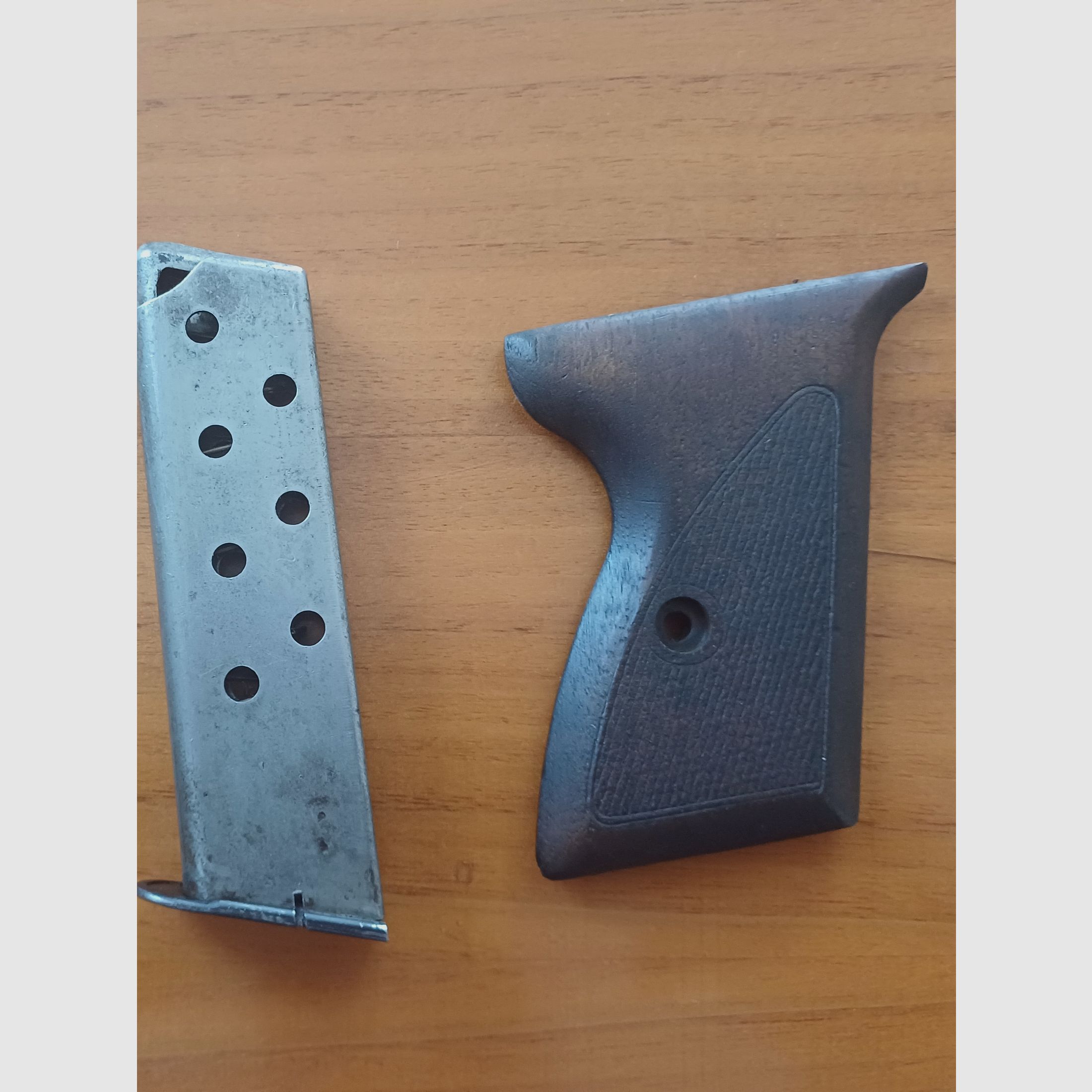 Mauser HSC Griffschalen und Magazin 7,65mm