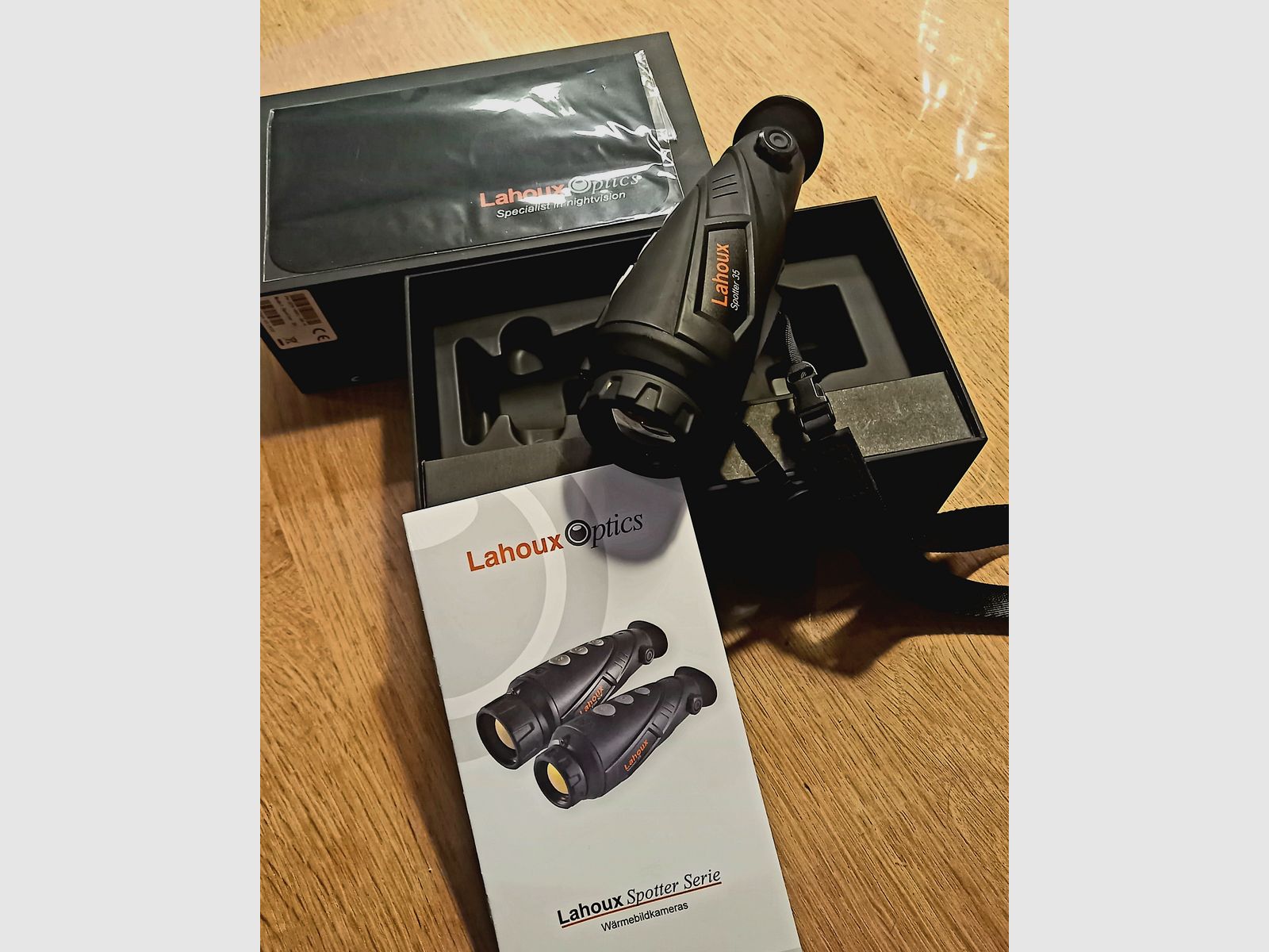 Lahoux Spotter 35 thermal imaging camera