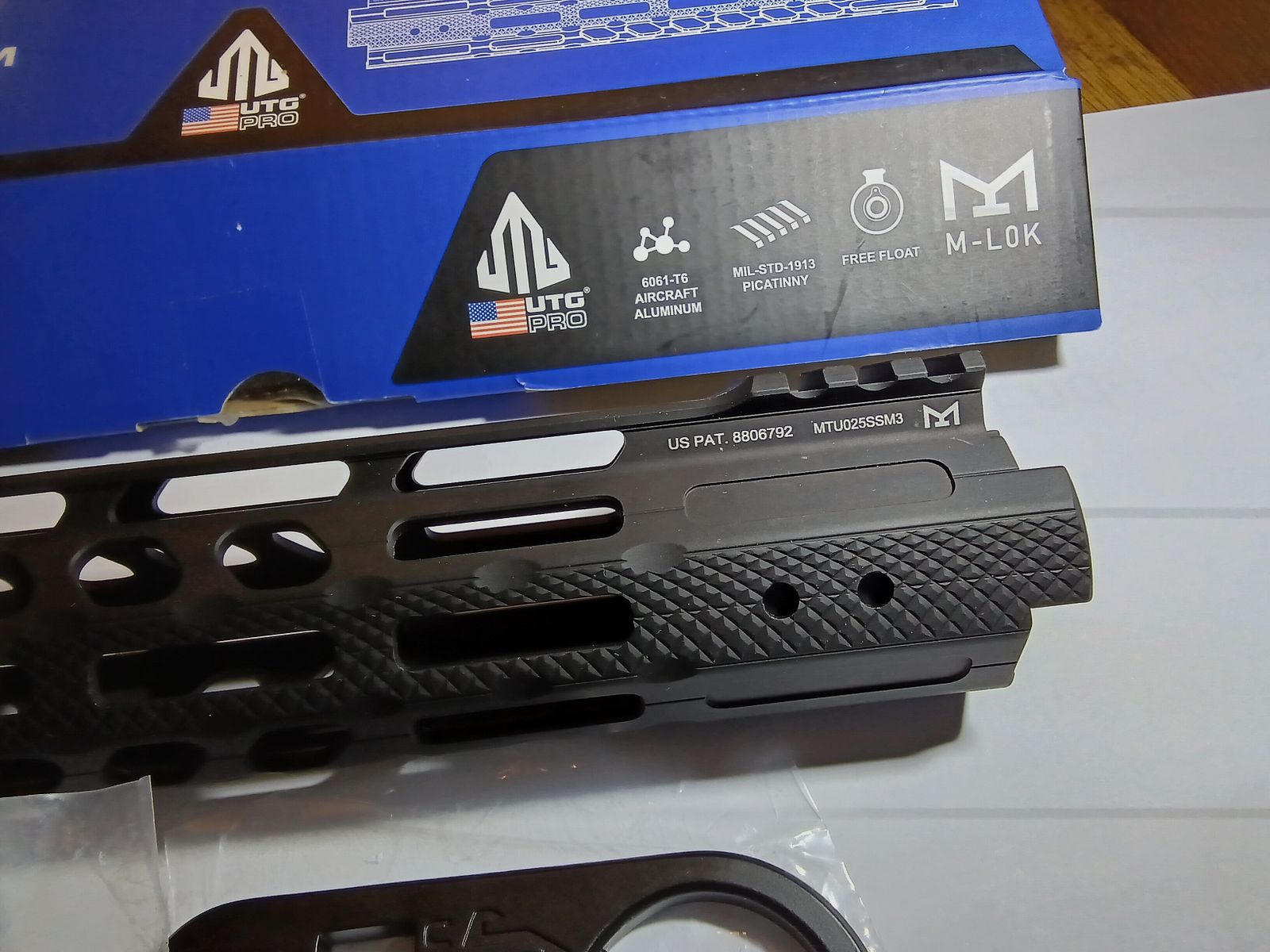 UTG Pro 10", Handschutz/Handguard für AR15 wie Neu!