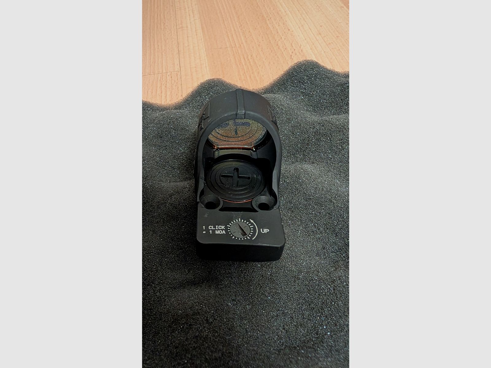 Trijicon SRO 2.5MOA Rotpunkt WIE NEU