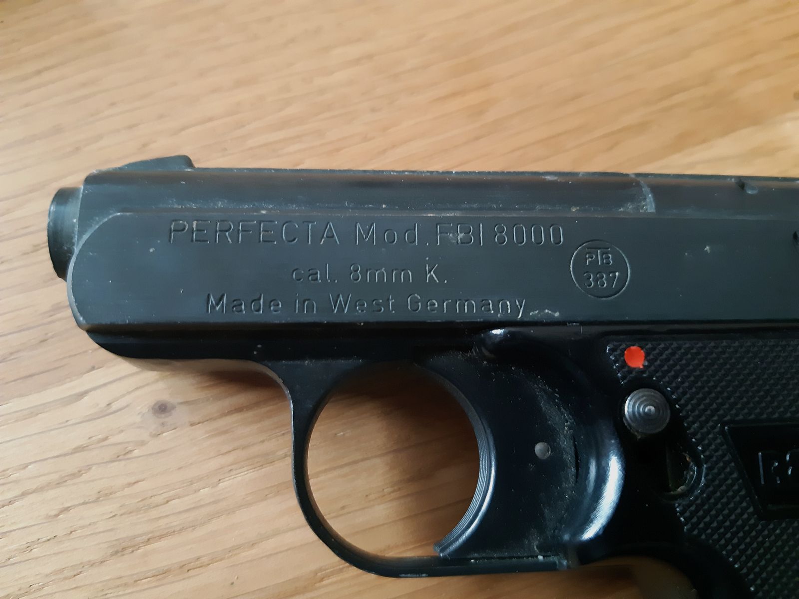 Perfecta FBI 8000 PTB 387 8mm blank firing pistol