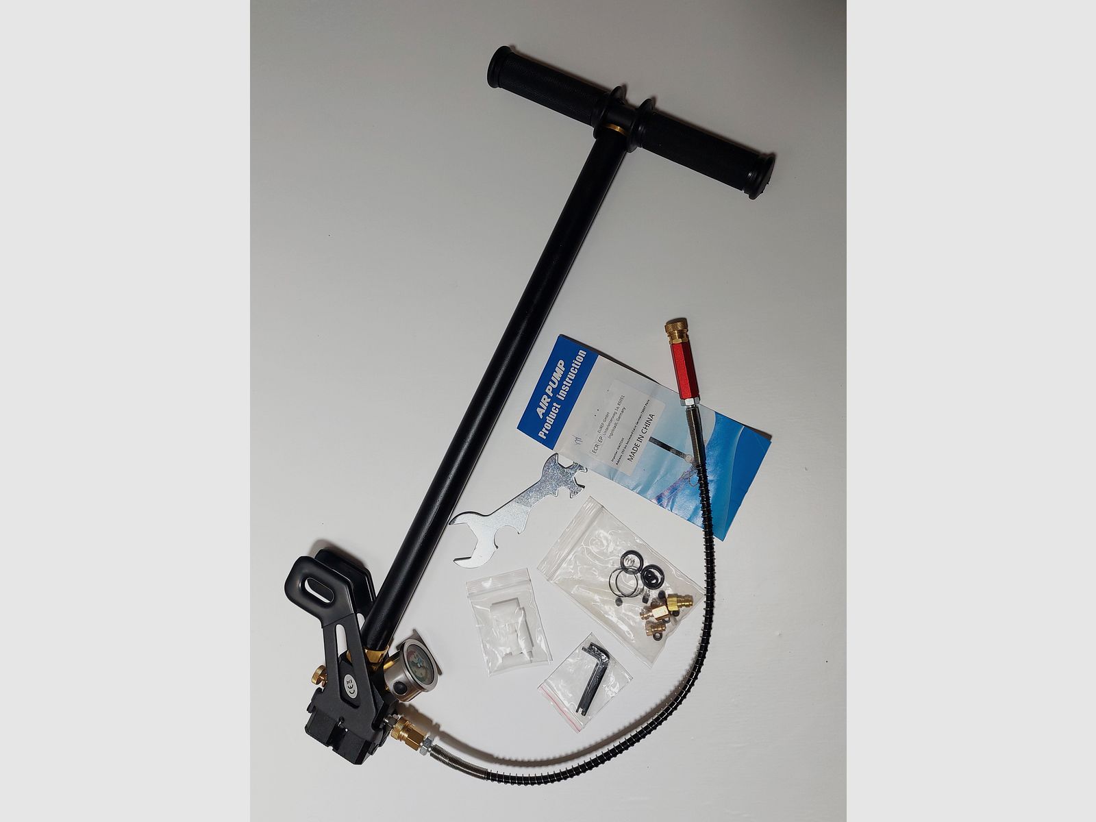 Universalpumpe / Handpumpe für PCP Druckluftwaffe bis 4500 PSI