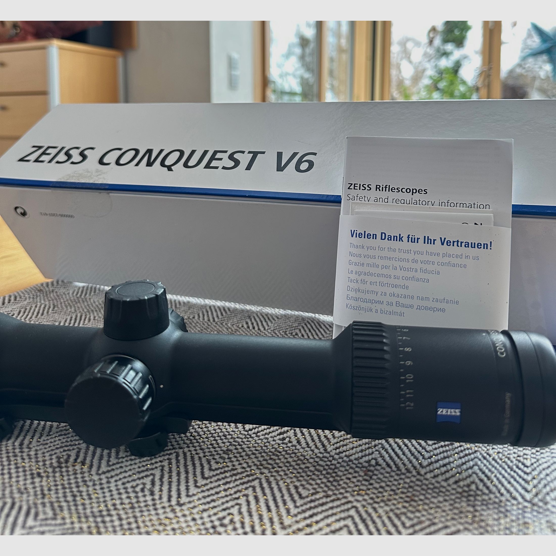 Zeiss Conquest V6 2-12x50 M con guida - come nuovo e ben curato