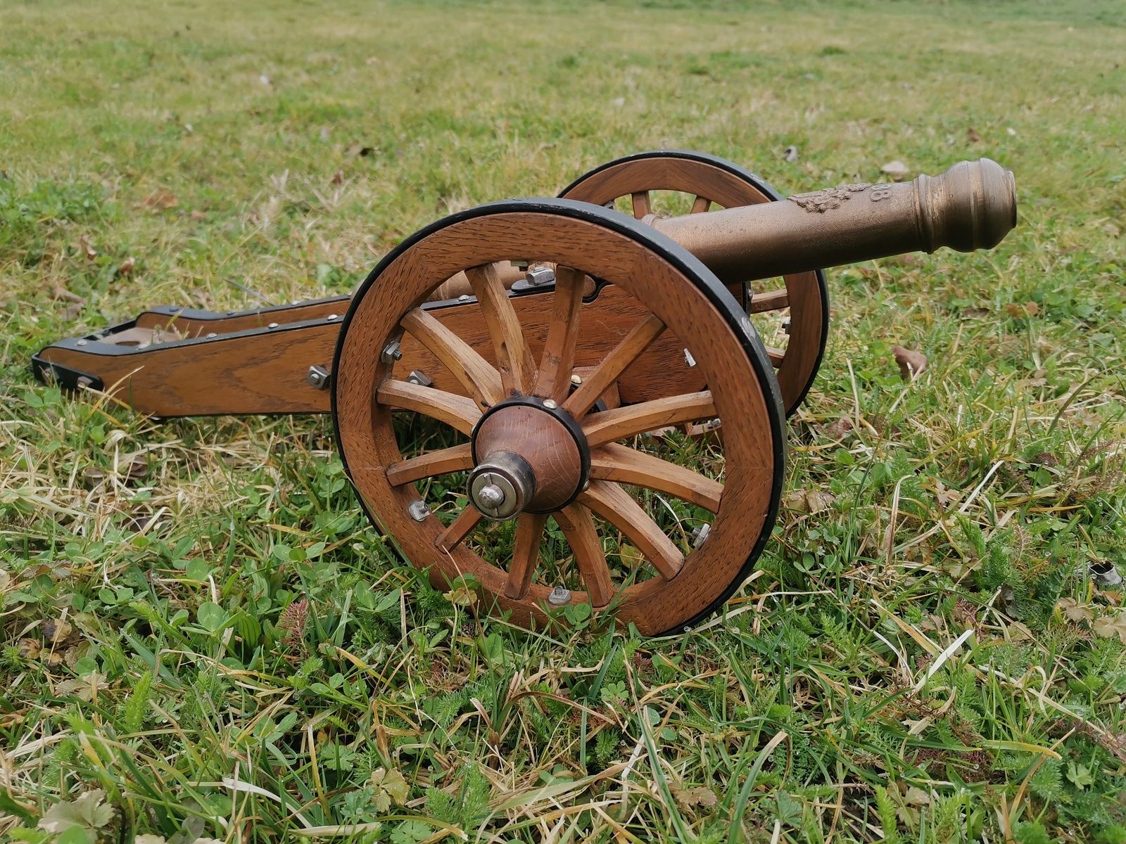 Kanone mit gültigem Scharfen Beschuss Vorderlader Böller Salut Kanone
