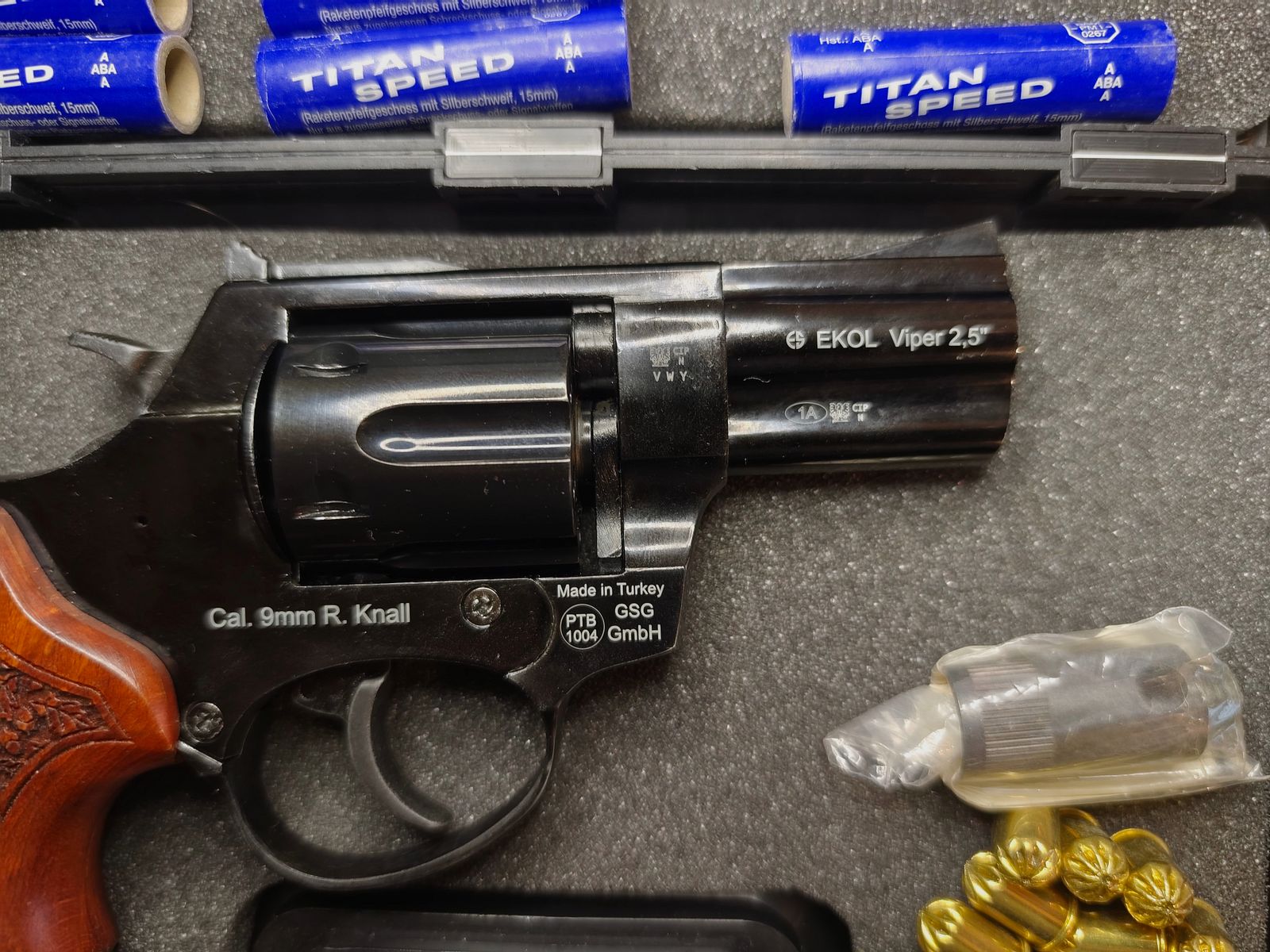 Ekol Viper 2,5 Zoll Schreckschuss Revolver SchwarzKaliber 9 mm R.K.