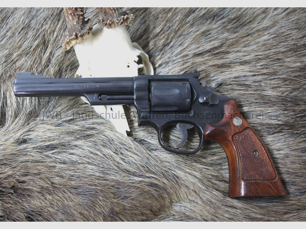 Smith & Wesson 19-5 mit 6"-Lauf brüniert