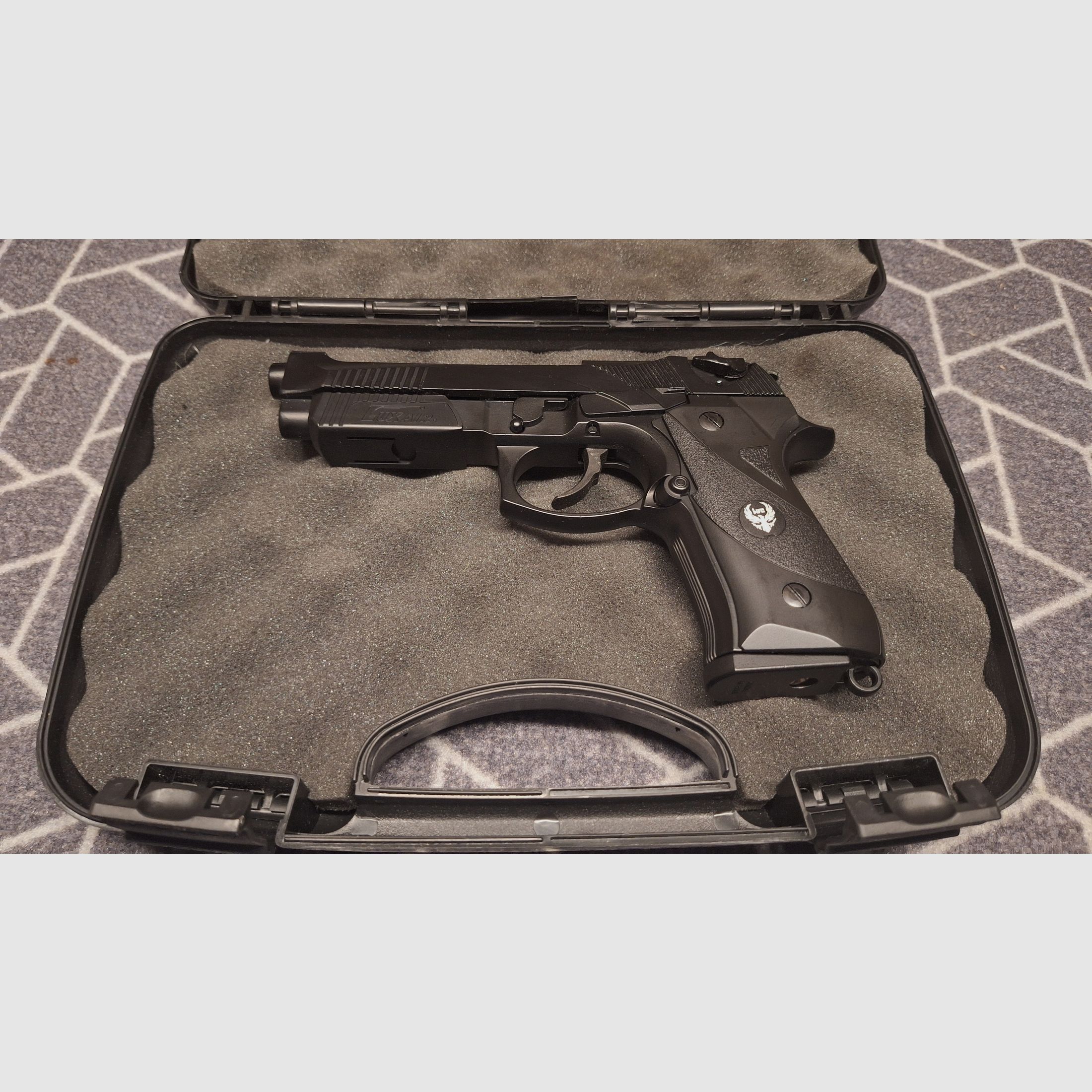 Beretta 92 Replik GBB Pistola Airsoft HG-192B-C - NUEVO!