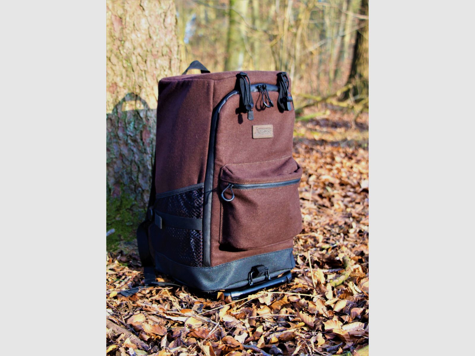 MJOELNER HUNTING Rucksackstuhl Björn Braun mit Metallrahmen