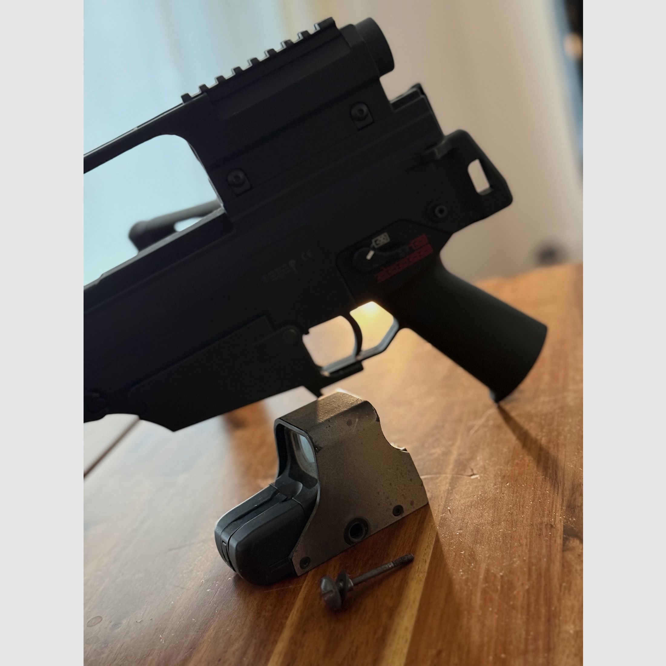 HK G36C Airsoft Rifle – incluido Red Dot, correa y accesorios