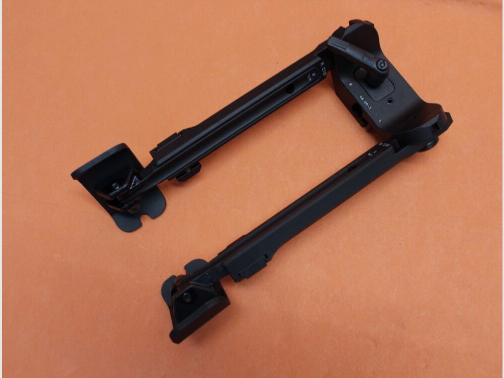 Fortmeier Fortmeier bipode H210 3-P 06:00 altezza ca. 210 - 260mm alluminio nero con regolazione dei supporti e sci