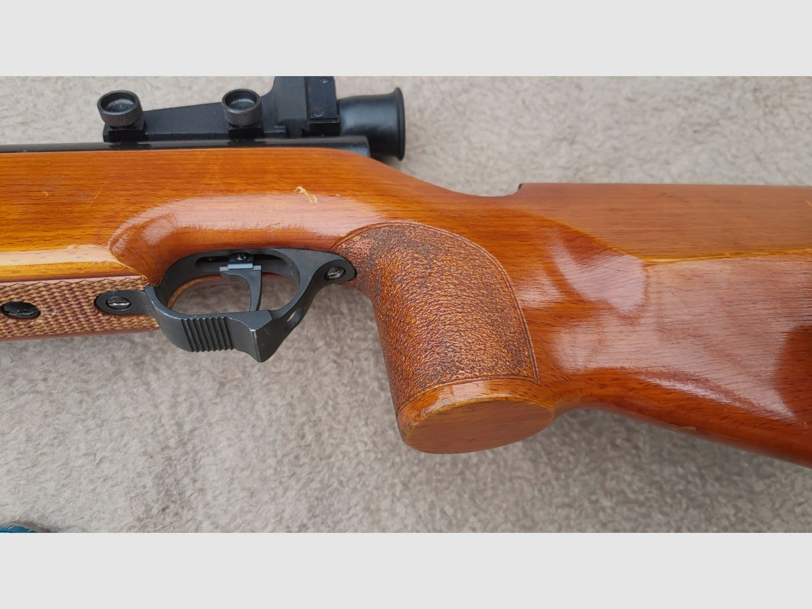 DDR Luftgewehr aus Suhl Seitenpanner Haenel 312