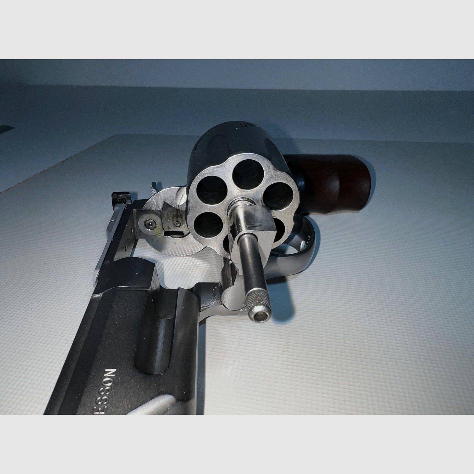 Smith & Wesson 629-5 Performance Center .44 Magnum – Sammlerstück mit Power und Stil