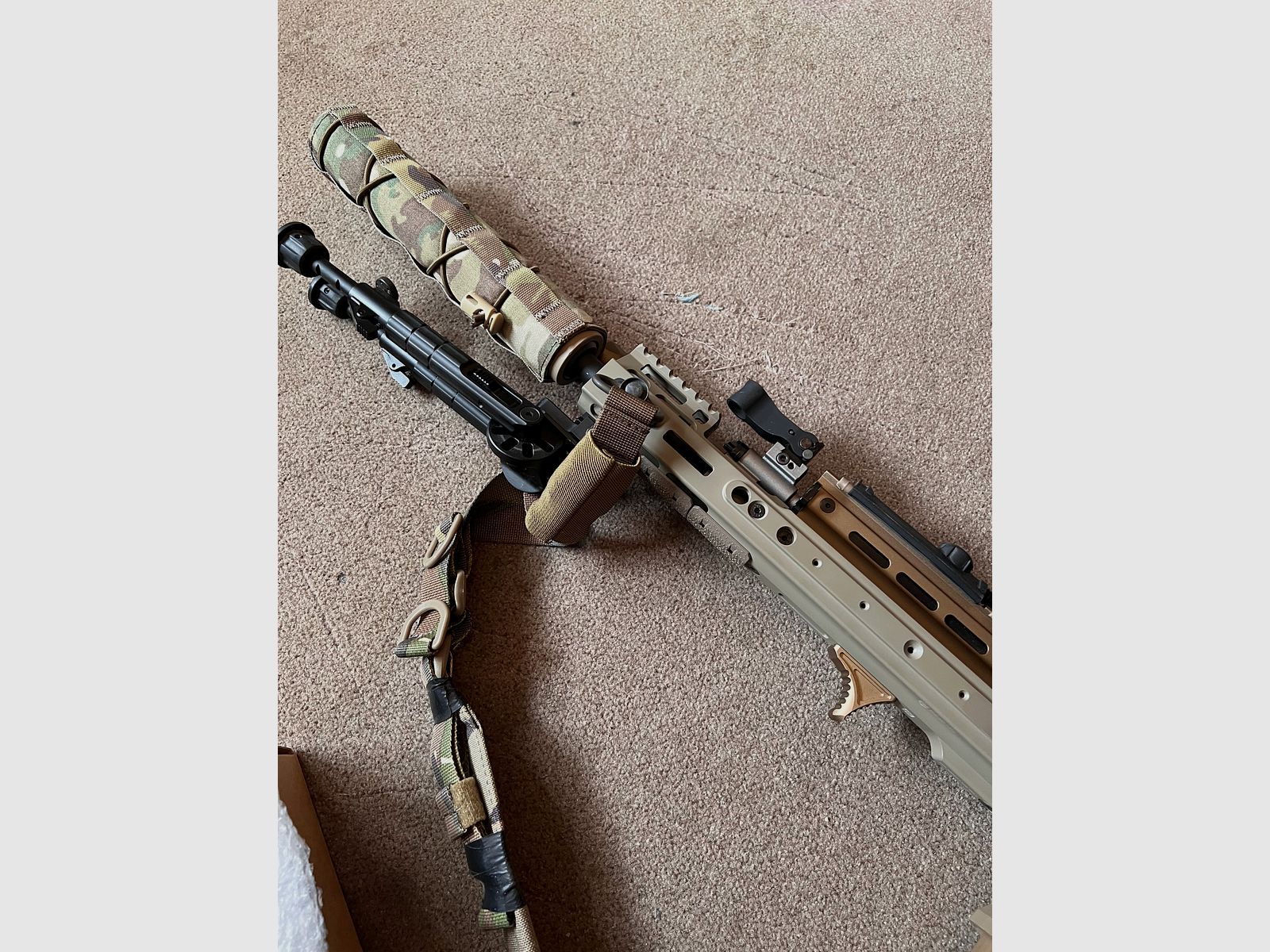 WE Scar H MK 17 en Desert Tan con mucho accesorio GBB Open Bolt 6mm BB Airsoft