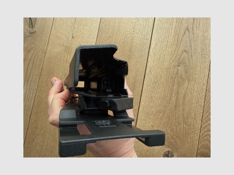 Glock 19 Gen 2 - Sammlerstück / sehr guter Original-Zustand - 4 Magazine - Sport- und Safety-Holster