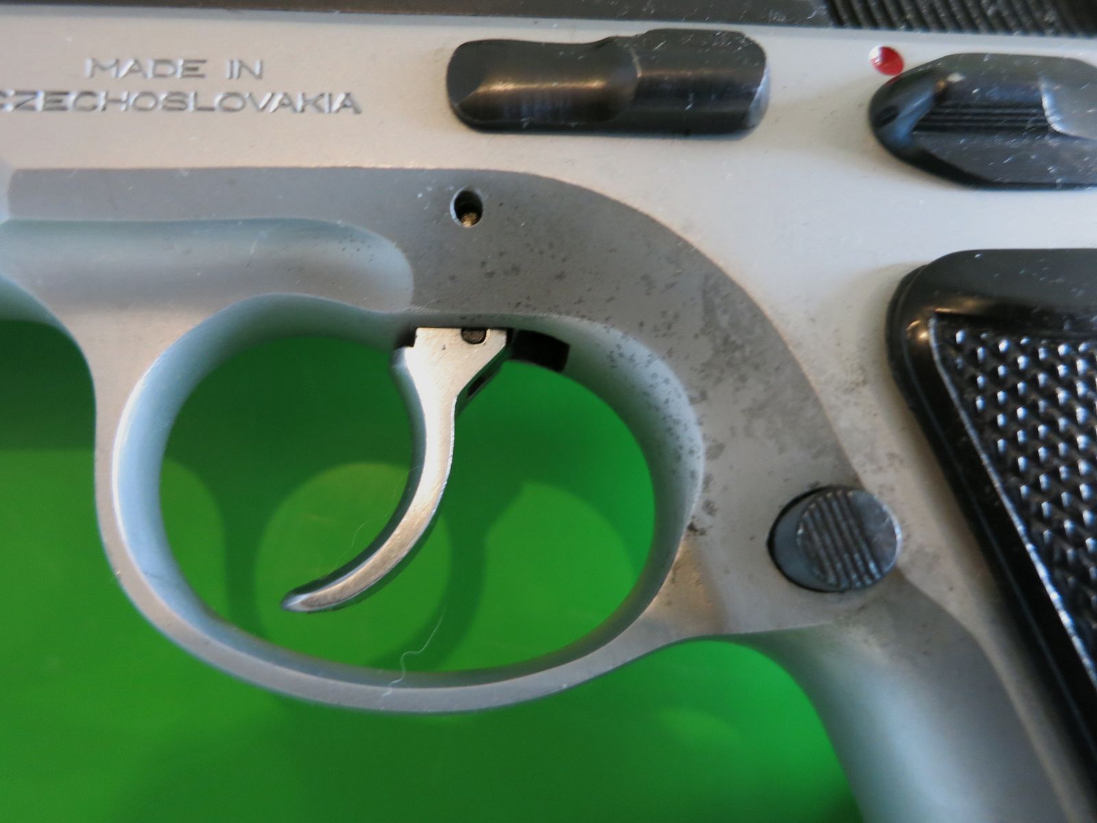 Brünner CZ75 DUO TONE bzw. ČZ 75 (Česká zbrojovka), halbauto. Selbstladepistole Kaliber 9 × 19 mm       #36