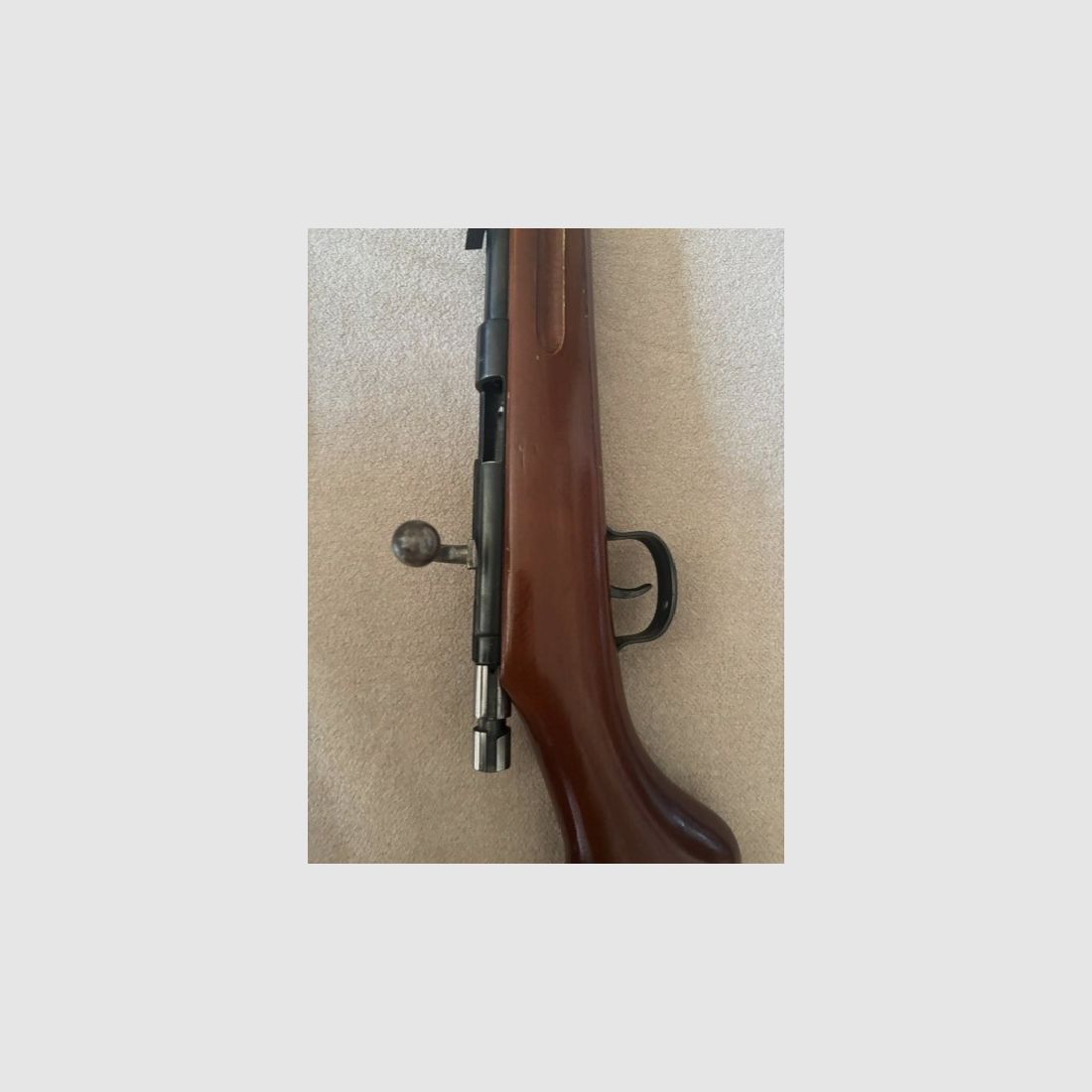 Voere rifle de repetición calibre .22 lfB de un solo disparo caza