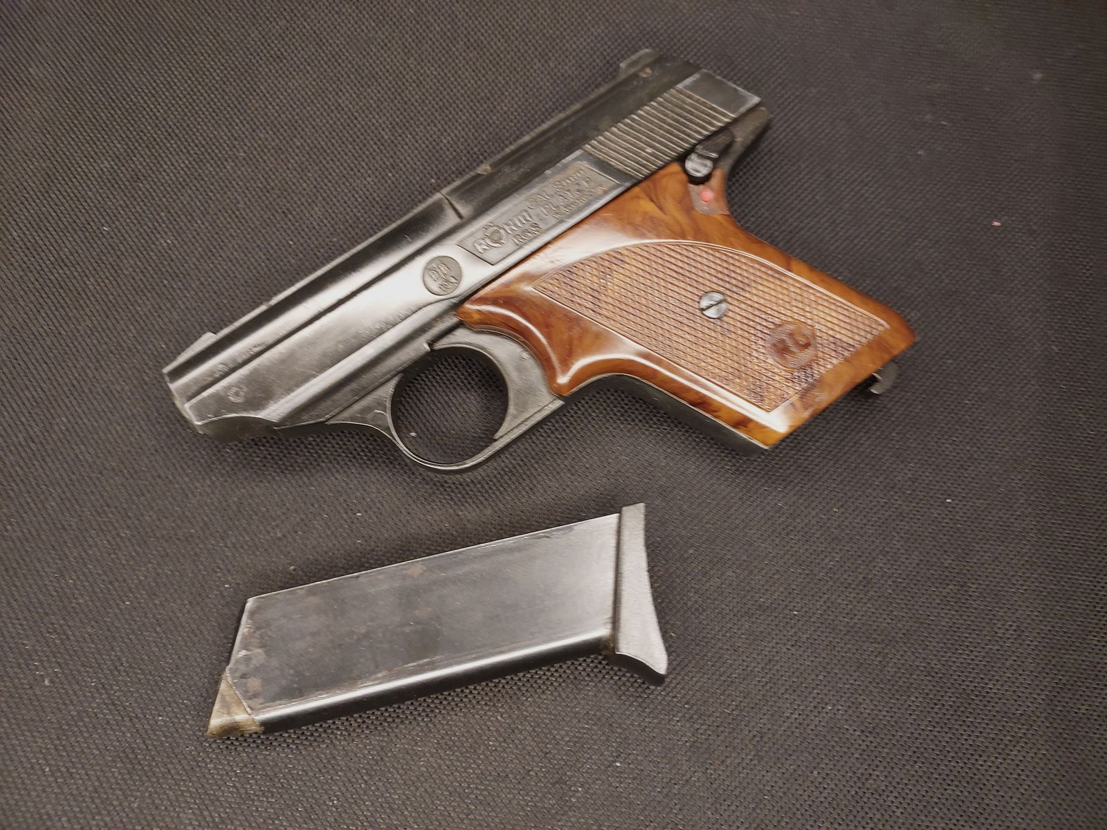 Röhm RG8 (RG 8) Schreckschuss Pistole Kal. 8mm OVP (PTB 154) SELTEN!