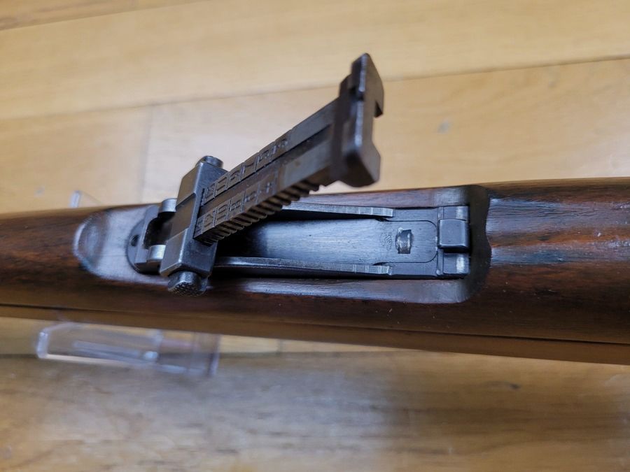 Très beau fusil Mauser argentin 1909 – calibre d&rsquo;origine 7,65×53 – fabrication DWM de 1910 – Armes de la République d&rsquo;Argentine non limées – conforme au type standard model – beaux bois, canon et mécanique impeccables -TBE ++, image 13 sur 30