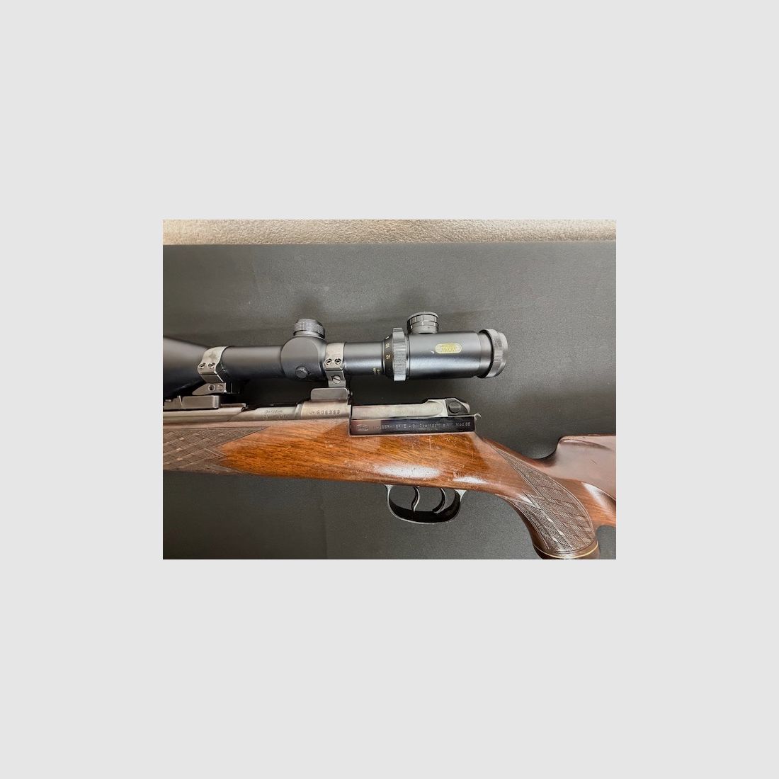 Mauser 66 rifle de caza, rifle de repetición de cerrojo de acción recta, rifle de caza calibre 30-06 en muy buen estado, incl. Tasco Titan 4-12x56 con punto de luz.