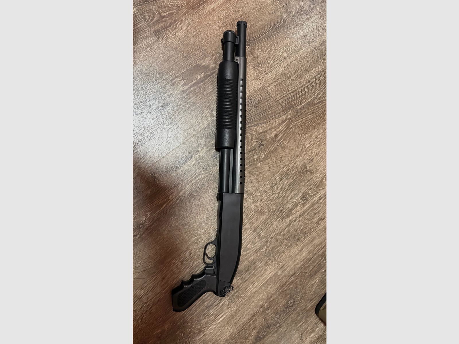 Airsoft Komplettset Specna Arms RRA SA-E03 EDGE fusil, fusil à pompe, pistolet, gilet pare-balles, casque