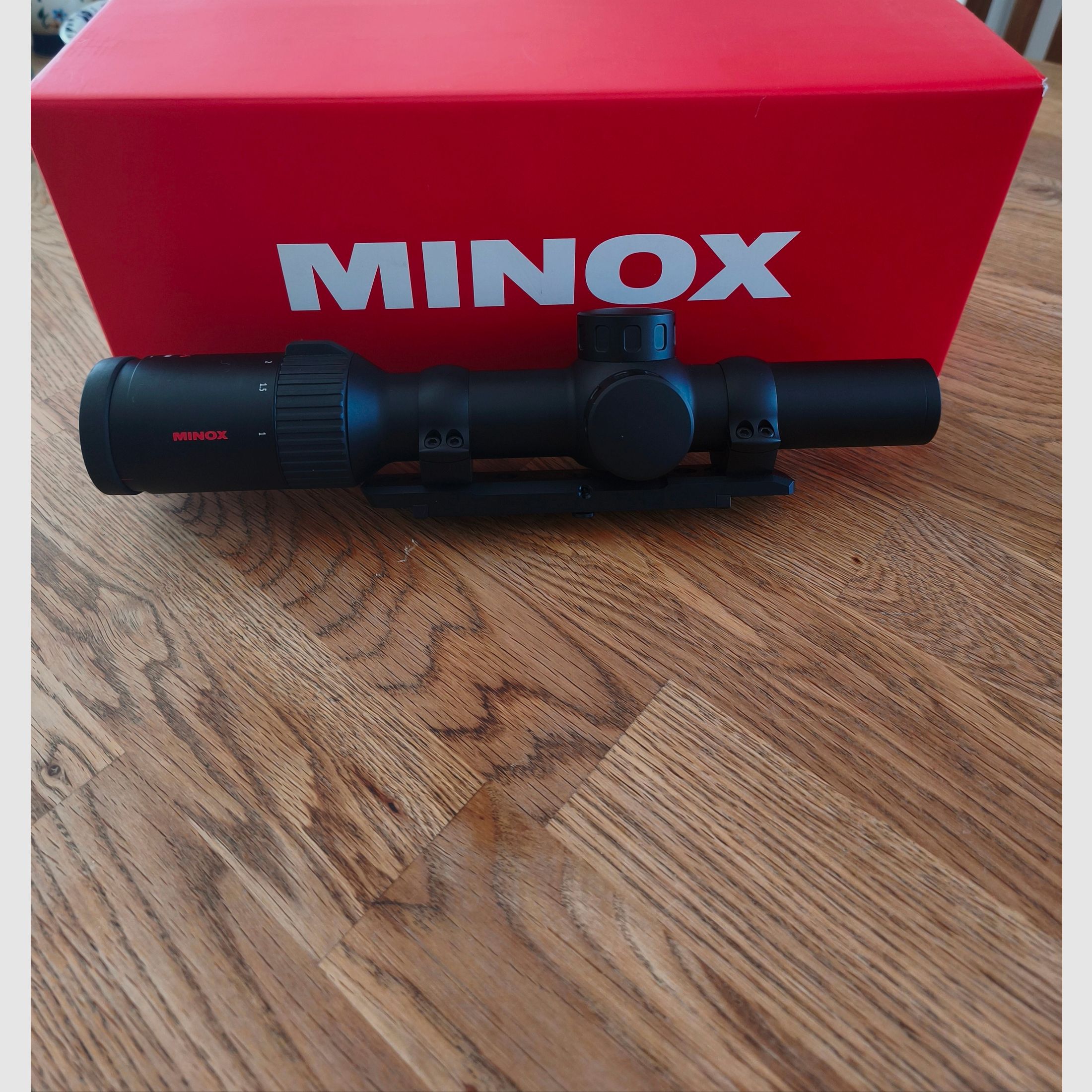 DJ Glas Minox RS6 1-6x24