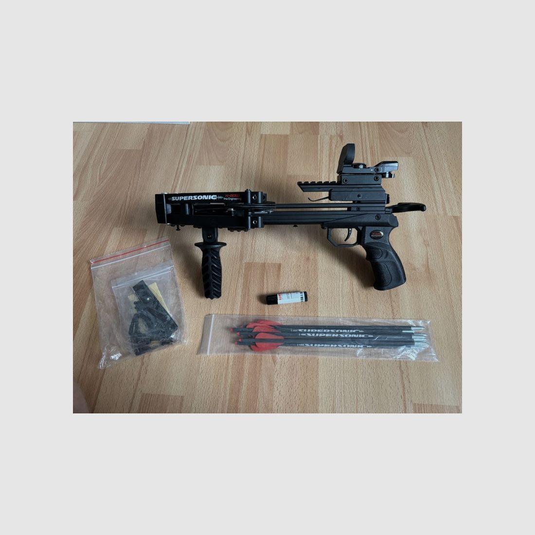 X-BOW fma SUPERSONIC Armbrust inkl. Red Dot & Bolzen