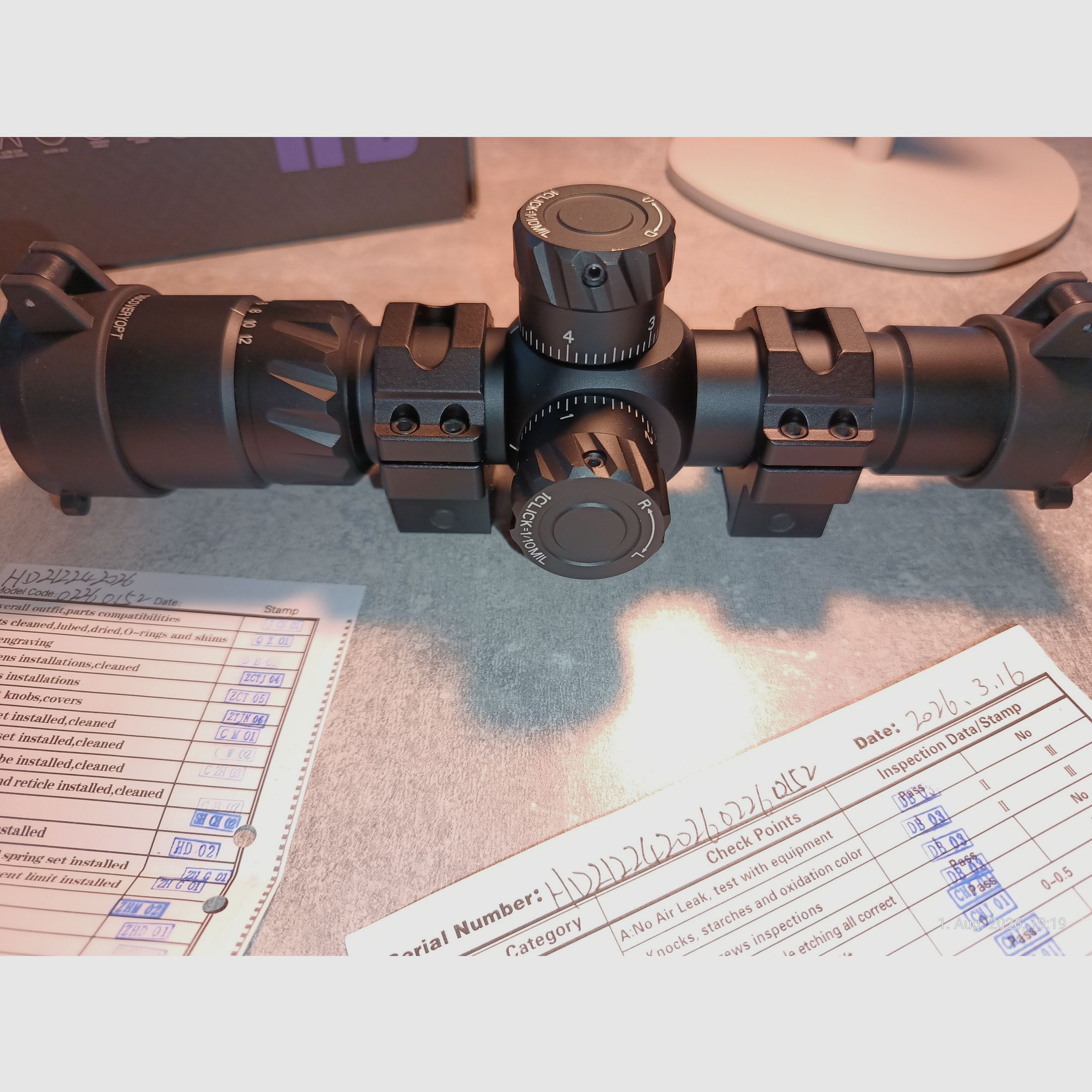 Discovery Optics HD 2-12x24 FFP z szybkozłączkami UTG