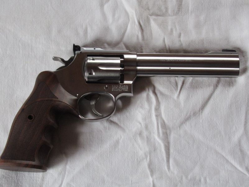 Smith & Wesson Modell 617
