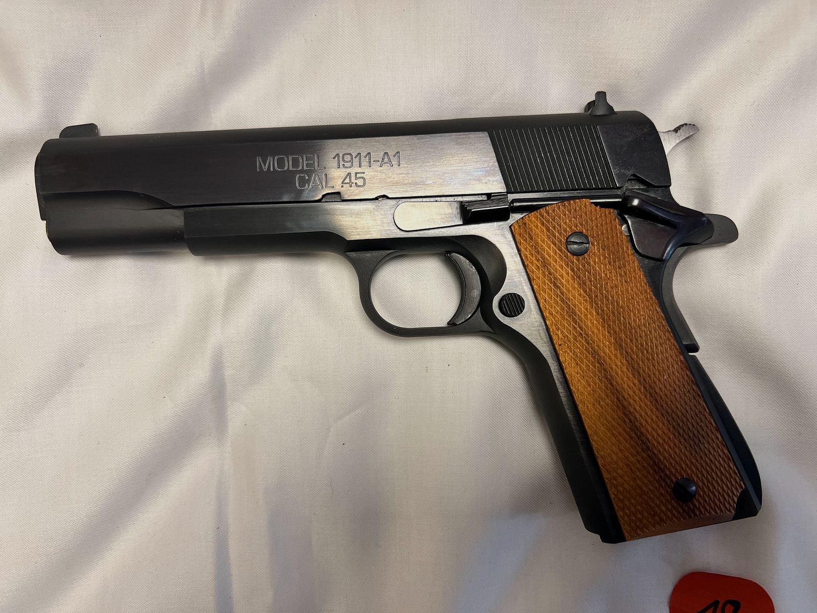 Springfield Armory 1911-A1 .45 Auto – pistol Cat. B, case + magazine – inherited firearm Vorarlberg, image 4 of 6