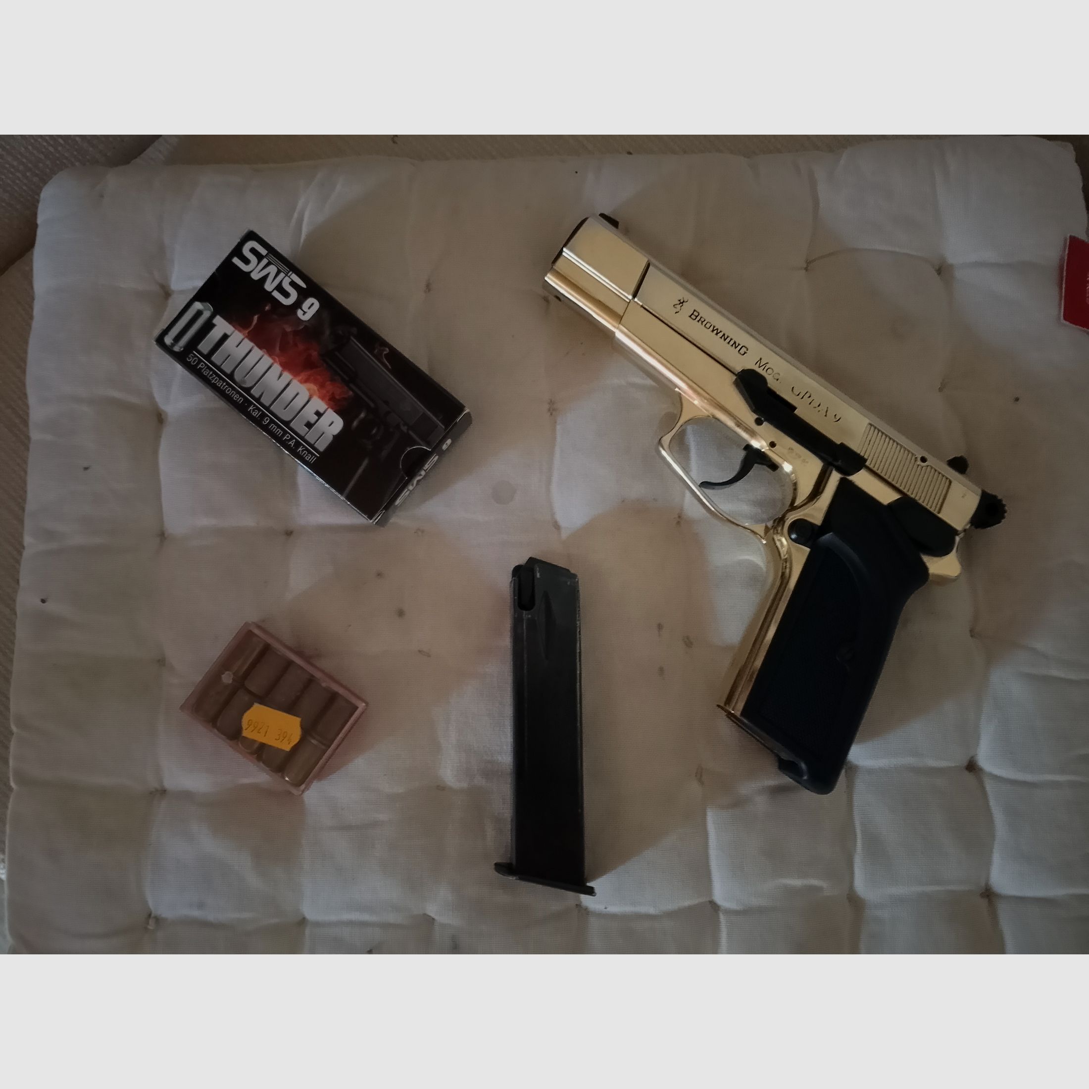 Browning Gpda9 Schreckschuss Pistole Ausführung Gold Ptb722 mit Platz und starken Gas Patronen 