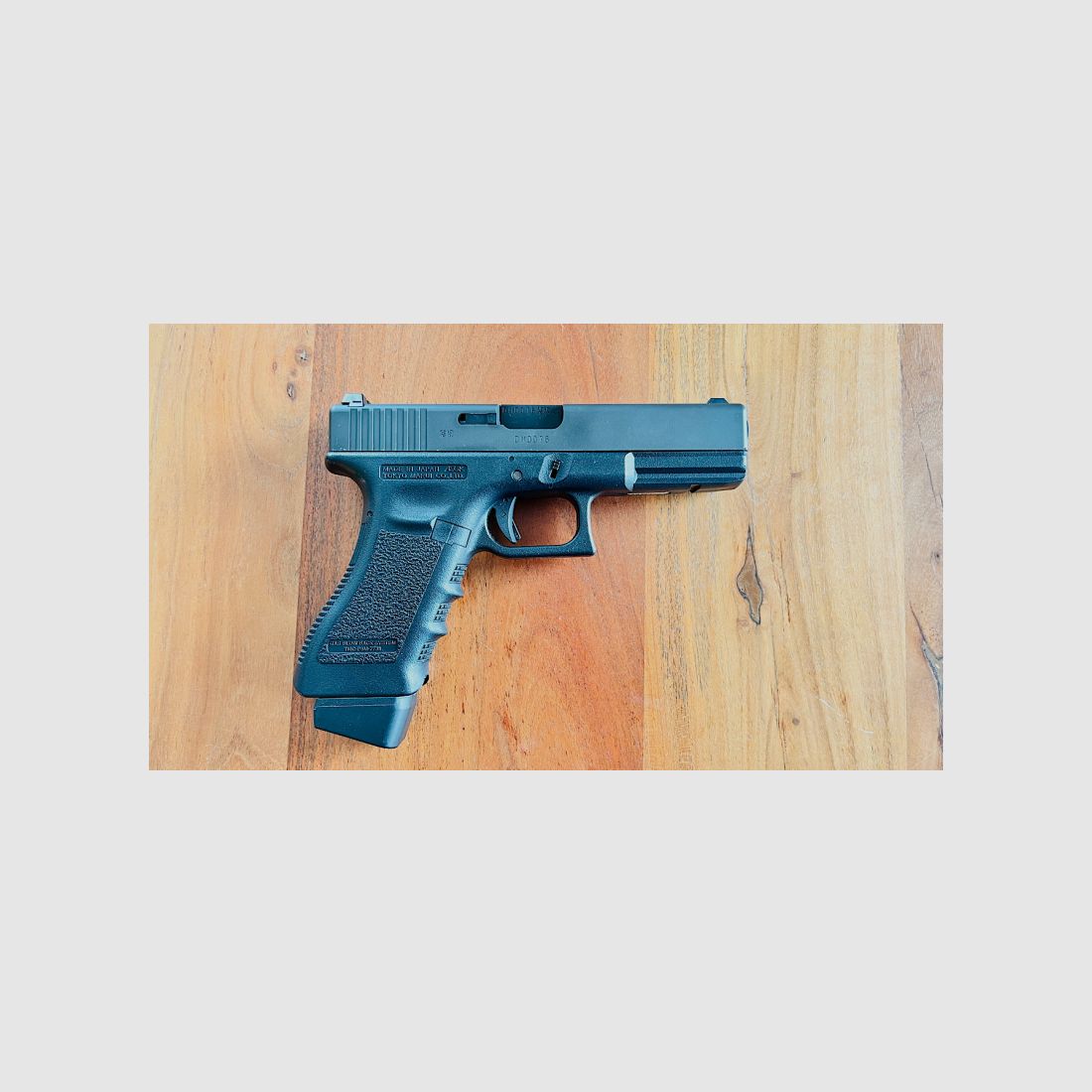 Tokyo Marui Glock 17 CO2 mit Guarder Kit